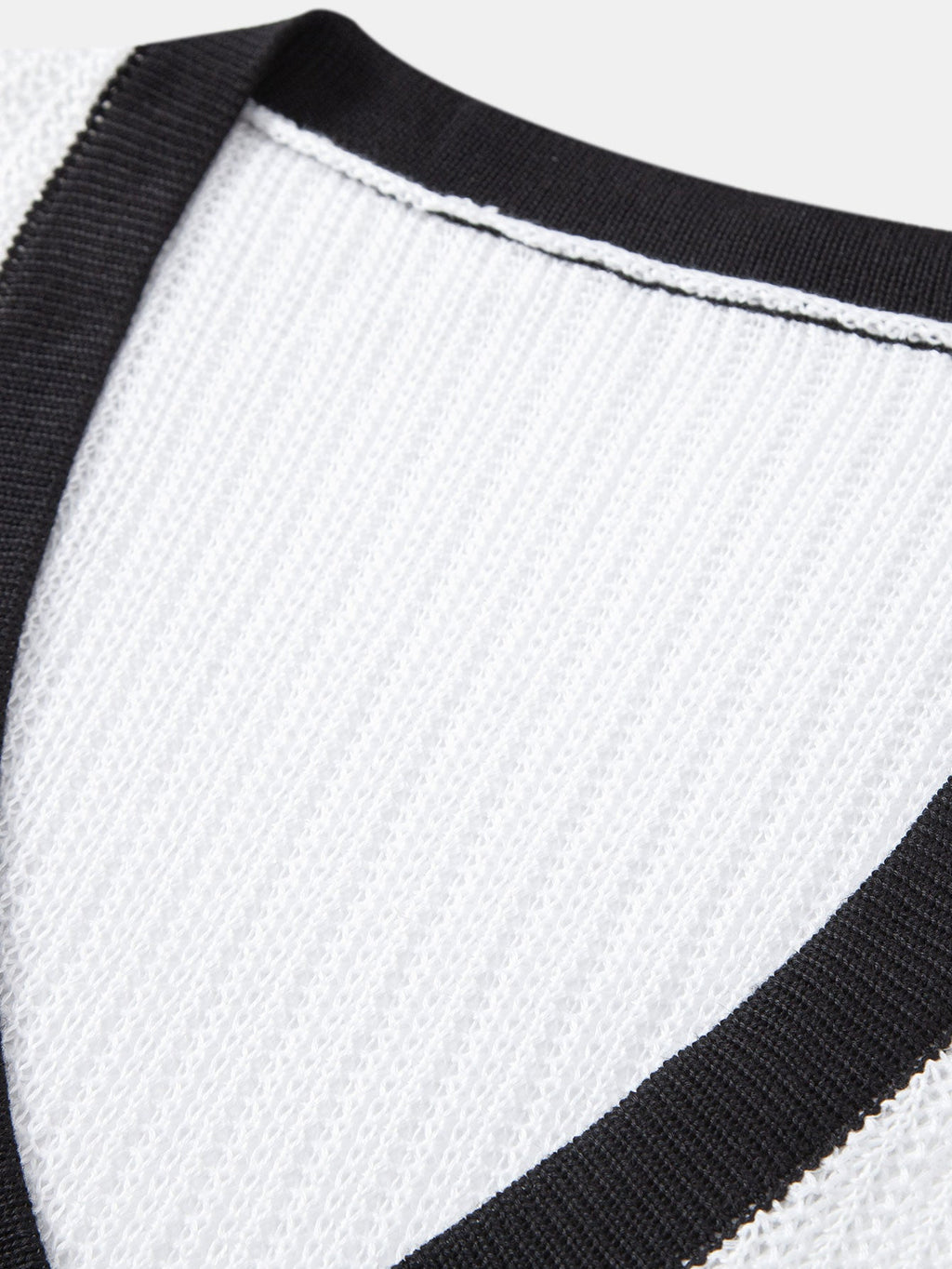Contrast Trim Deep V Neck Textured Knit T-Shirt