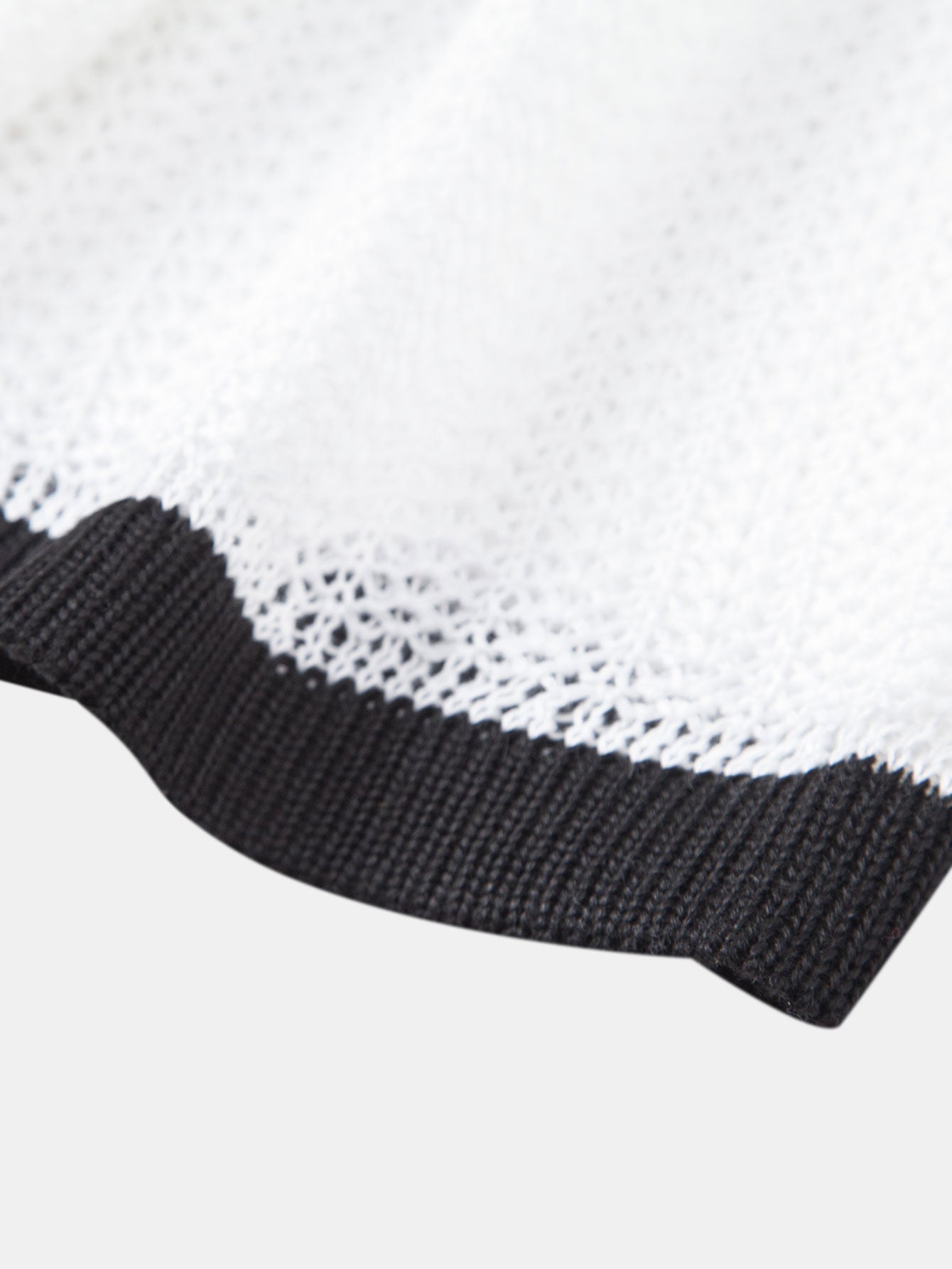 Contrast Trim Deep V Neck Textured Knit T-Shirt