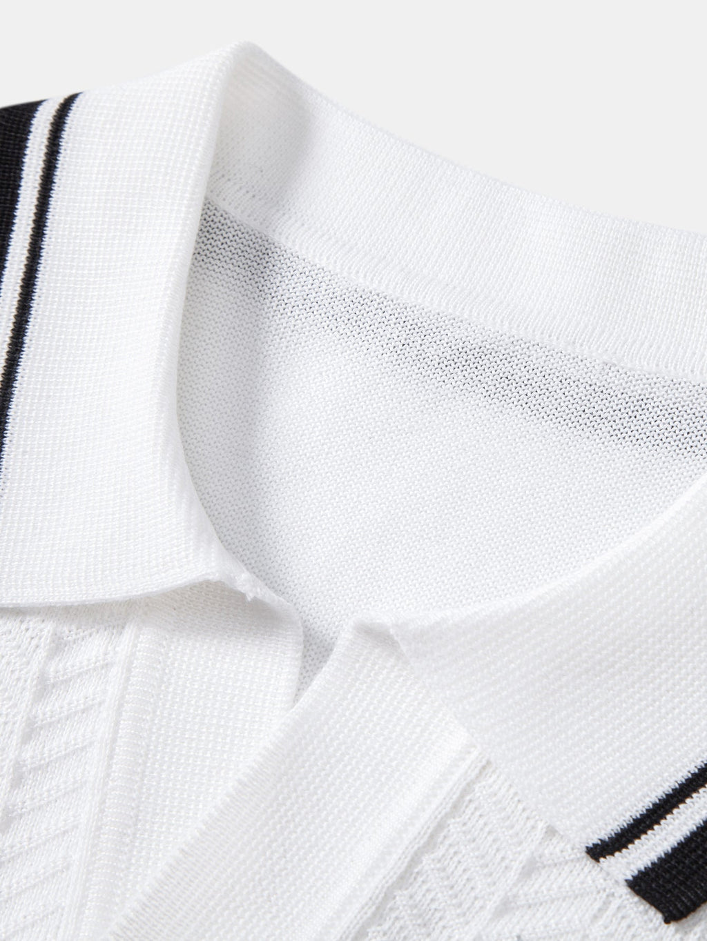 Contrast Textured Jacquard V Neck Knit Polo & Elastic Waist Chino Shorts